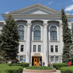 Об отличиях институтов от университетов