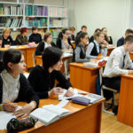 Кто успешнее: двоечники или отличники