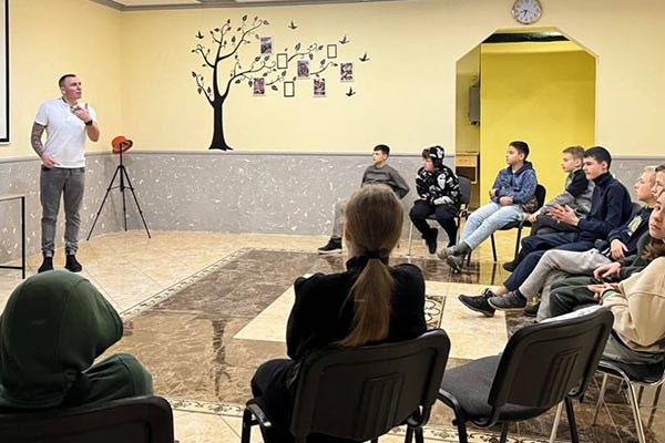 Тренинги для подростков в подростковом клубе Фрегат